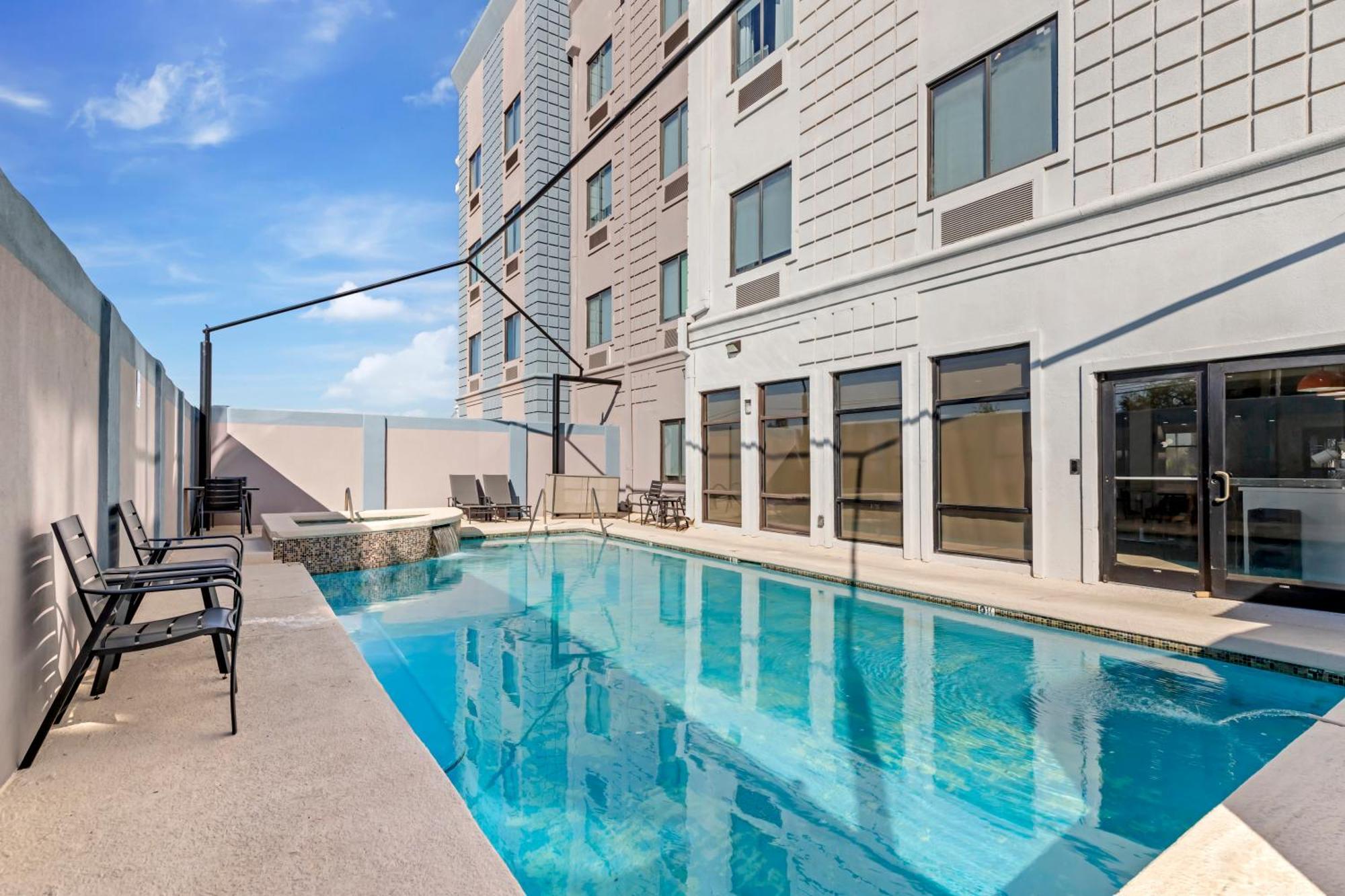 Comfort Suites Laredo Dış mekan fotoğraf