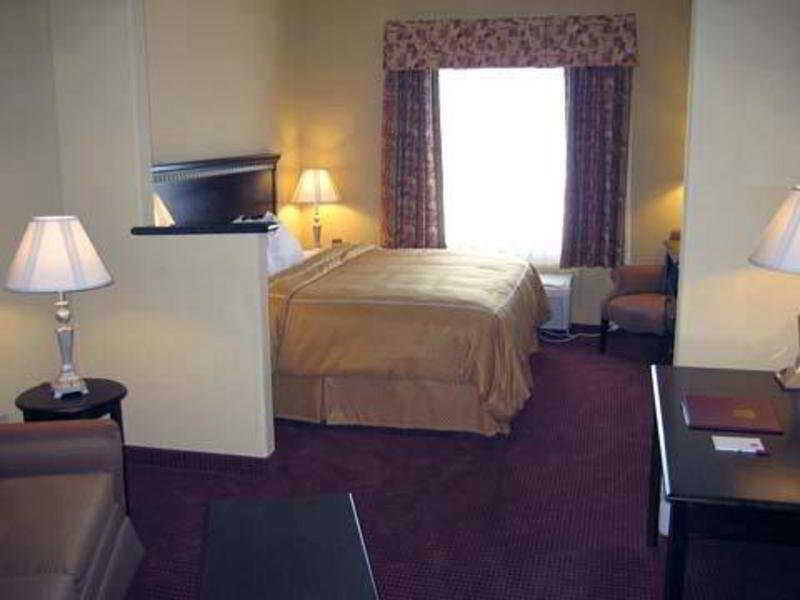 Comfort Suites Laredo Oda fotoğraf
